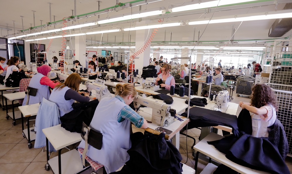 Eksportuesit humben 35 mln euro ne 6 muaj nga zhvleresimi i euros